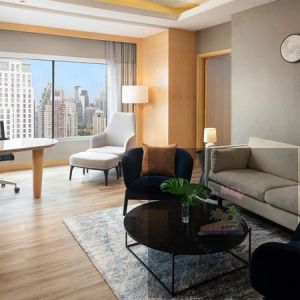 (AMARI  (Club One Bedroom Corner Suite